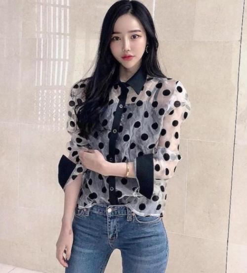 美女|美女模特:时髦个性的牛仔裤,更有别致的魅力,引领新的流行趋势
