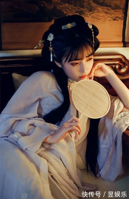 柳三变!柳永一首很不要脸的词,为沉迷酒色找理由,读来却是风华绝代