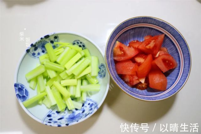 吃法|自从知道白菜这吃法,我家经常做,鲜香多汁,上桌连汤也不剩