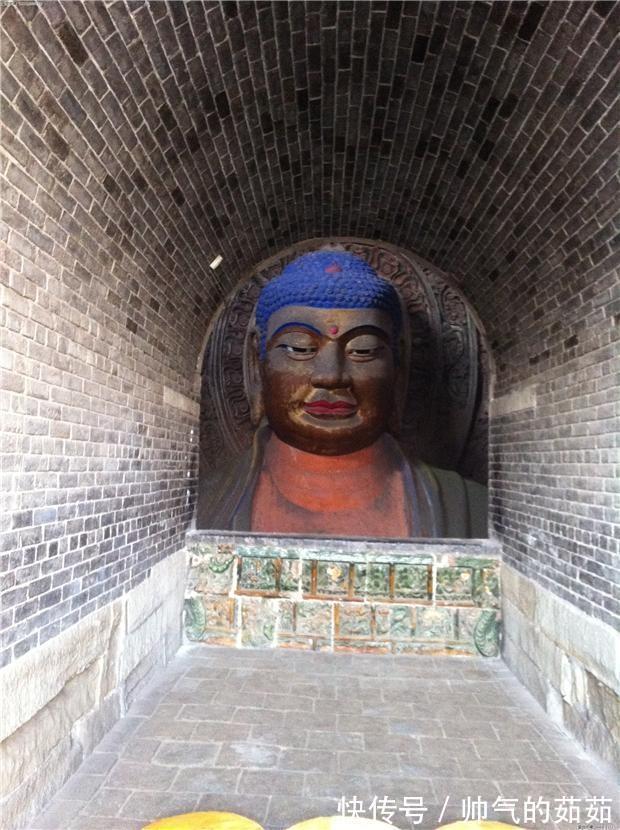 石窟寺|距离西安2h，有尊神秘大佛，长相酷似李世民，史书却无任何记载