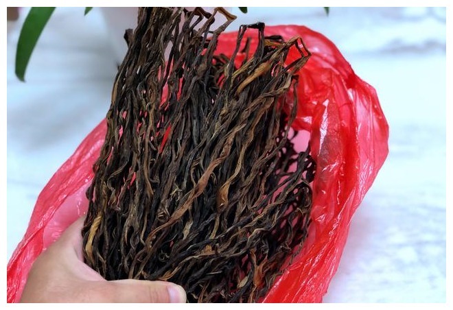 秋天这种蔬菜多买点,价格亲民,晒干留着冬天吃,比新鲜的还好吃