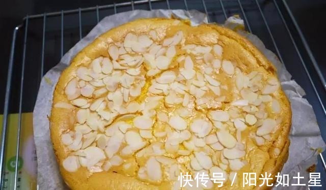 秋季常备食材自制香甜绵密南瓜泥,万圣节大餐南瓜浓汤、黄金炖饭!