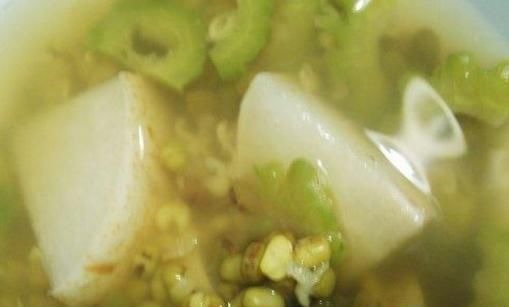 绿豆|苦瓜配绿豆,不出三天,头晕手麻消,颈椎病肩周炎,也慢慢消失了