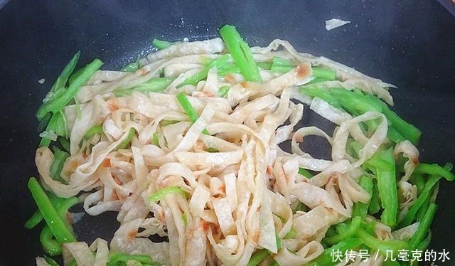 早餐做它真顶饱，不放肉蛋，清爽有食欲，10分钟上桌，孩子抢着吃