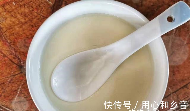 姜撞奶|夏天的姜这样吃香甜可口,掌握3个关键点,在家做也能百分百成功!