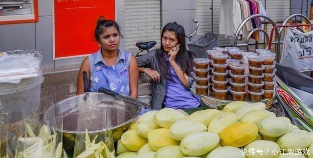 夜市|泰国清迈夜市,平民“美食天堂”,市民和游客争相“寻味觅食”