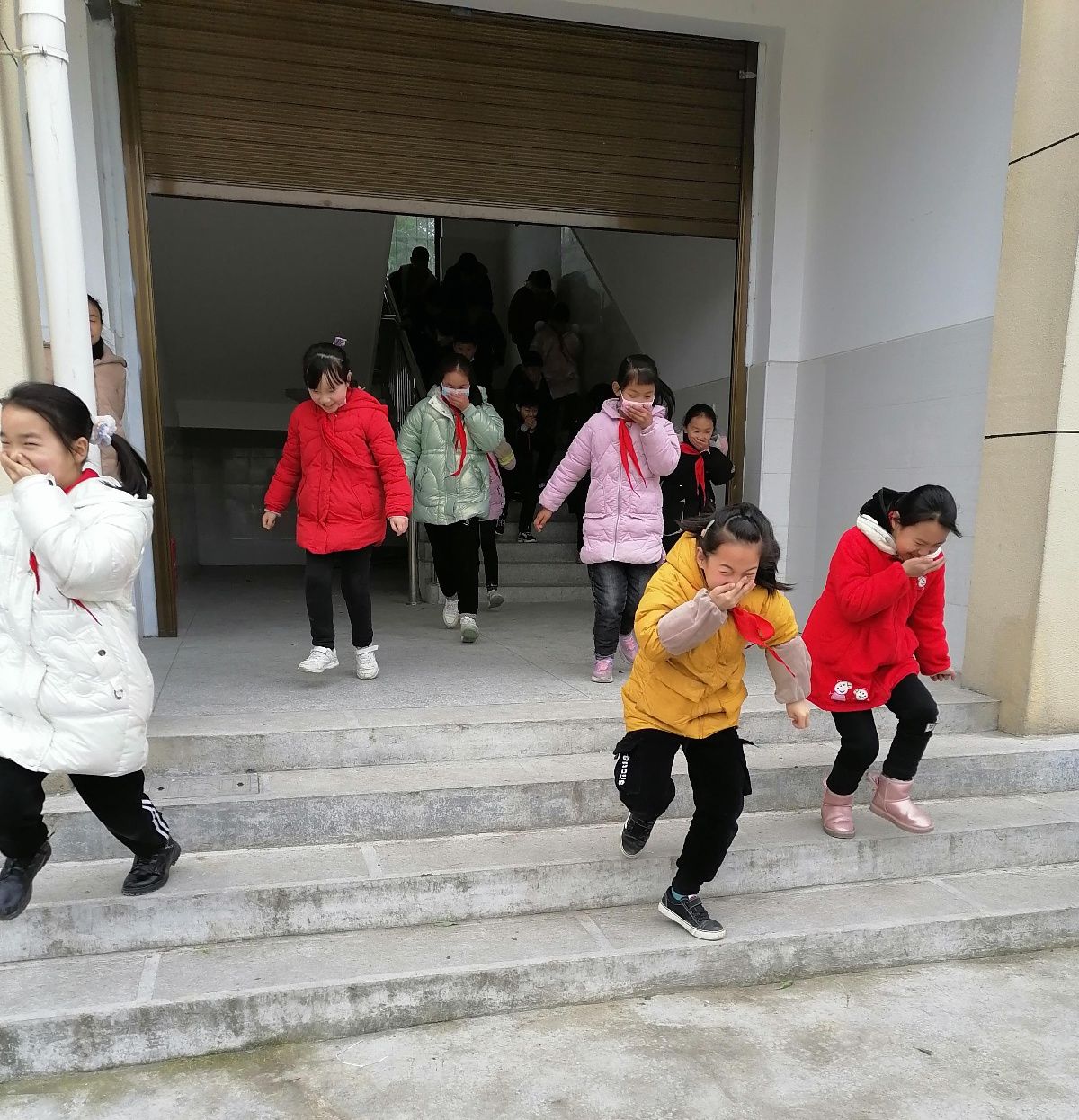 应城义和李集小学消防安全知识入脑入心