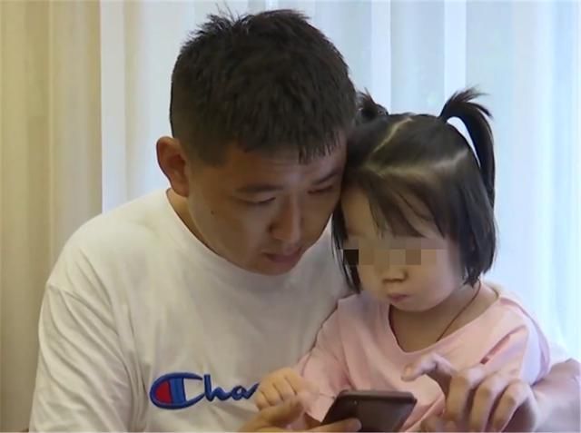 |解说搞笑吃鸡357:特训场的隐藏秘密,憨憨队友喊话:我要再玩100遍!