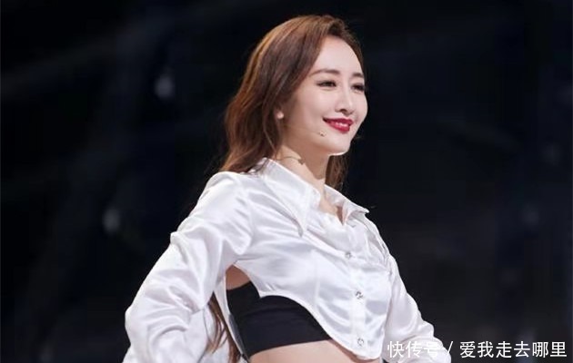 姐姐 那英姐姐队演出的日不落是蔡依林的歌曲吗,期待全部错付了