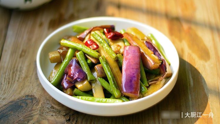 厨师冒着被开除风险，公开饭店“最脏的5道菜”，看完后别再点了