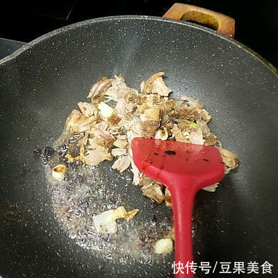 豆豉|可口好上手的干椒皮炒拆骨肉，再也不担心吃不上饭了