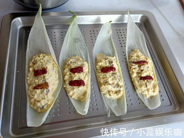 苞谷粑粑|又一网红小吃火了!又香又糯冷了也不硬,老公一口一个往下吞