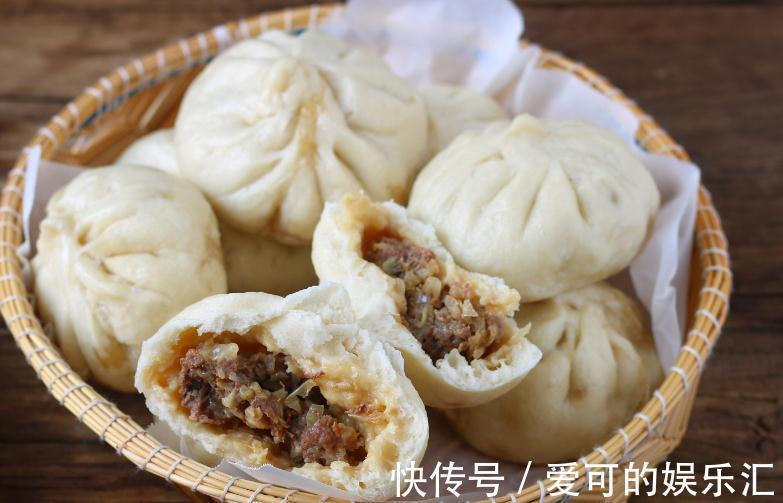 调牛肉馅,记住“一个窍门”,调好后鲜嫩多汁,包包子喷香好吃
