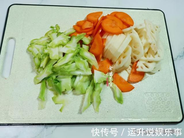 快手菜|家常快手菜,蔬菜与五花肉,炒一炒出锅,咸鲜味美