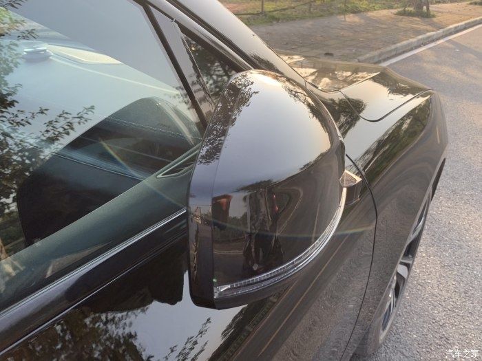 国产车|享受放荡不羁的赛力斯SF5，黑赛所向披靡！