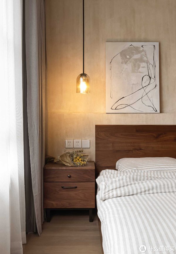 夫妻|广州夫妻的新家火了,全屋侘寂风,融合简约美,简单却有高级感