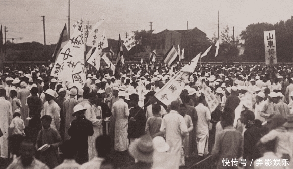 概括|郭沫若4字骂鲁迅,鲁迅5字回骂,概括郭沫若一生