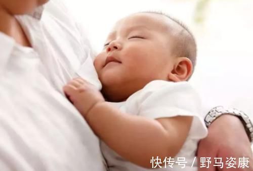 小喆|孩子经常熬到夜里10点以后睡,白天犯困事小,4个影响对娃不利