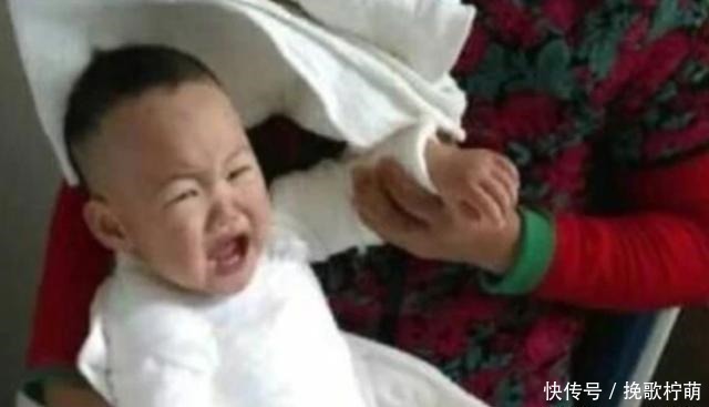 烫伤处|4岁娃被开水烫伤,宝妈“两个果断”救了娃,医生称赞没少读书!