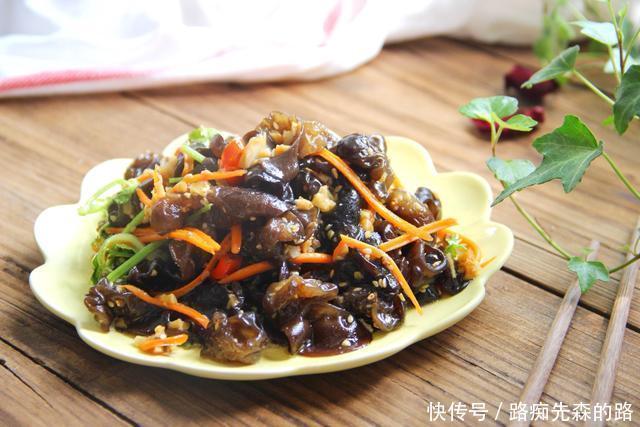 中年|每天坚持吃3种美食,排毒护肤,清肝明目,早吃早健康