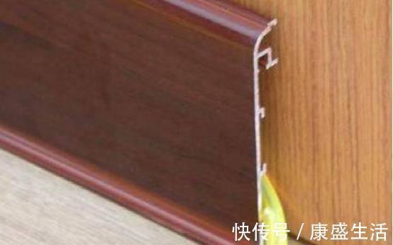 开槽|头一次见人把电线装在这里,连开槽都省了,太聪明了!