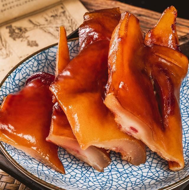 猪头肉|猪头肉不能经常吃?听完营养专家的说法后,我赶紧和我爸约法三章