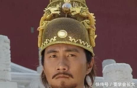 方丈|朱元璋去拜佛,问:朕需要跪吗?方丈回1句话,救了全寺性命