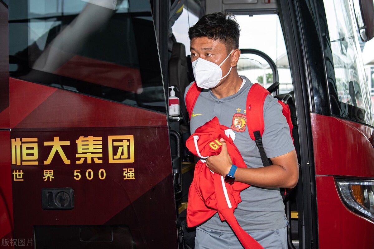 零射门|广州队本轮亚冠惜败杰志，一数据让球队尴尬，球迷：看不到希望