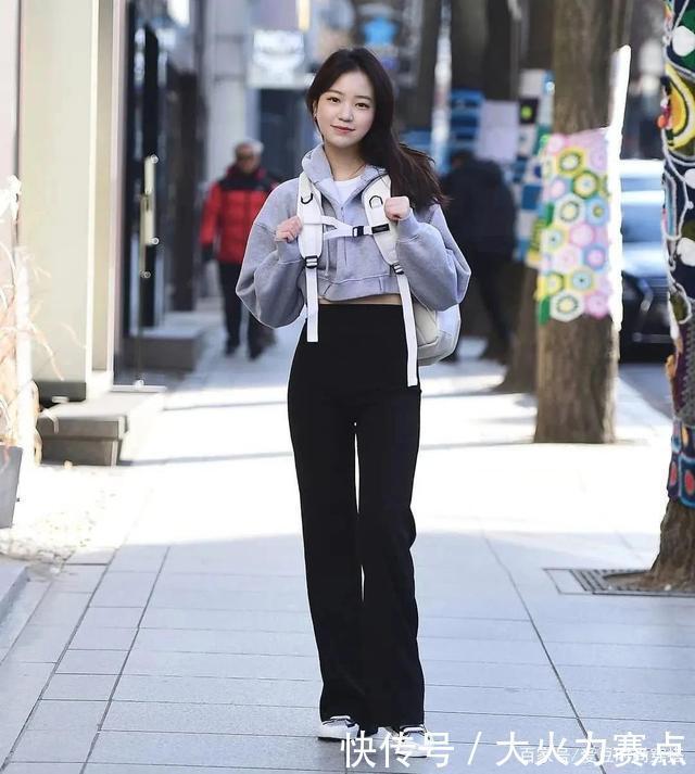 卫衣|卫衣这么穿,真的显胖又显矮