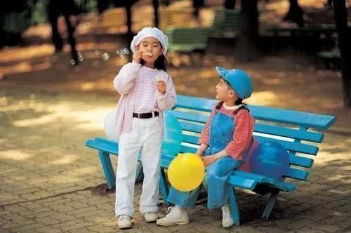 近视|科普防蓝光眼镜能防近视?别再交智商税了!