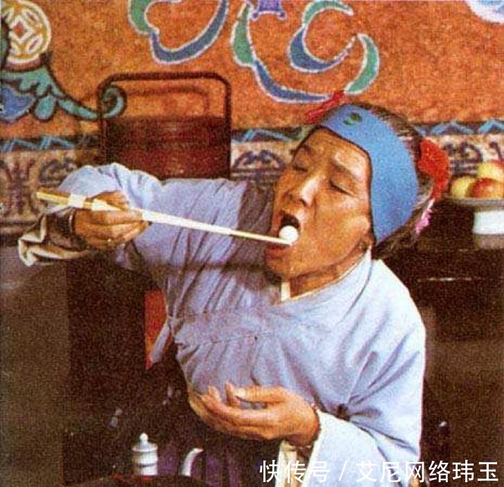 蝗虫|红楼笑谈:林黛玉为什么骂刘姥姥是“母蝗虫”?玩笑还是刻薄?