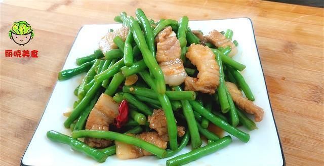 豆角有人焯水,有人直接炒,难怪不好吃,看饭店大厨师是怎么做的