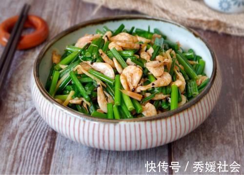 冬天进补,遇见这菜别手软,上锅炒一炒,补钙质,营养又解馋