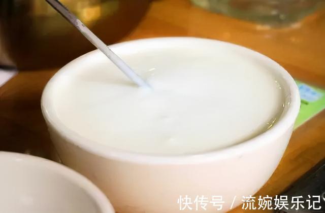 发育不良|为什么天天喝牛奶、吃钙片,还容易得骨质疏松?你可能不了解真相