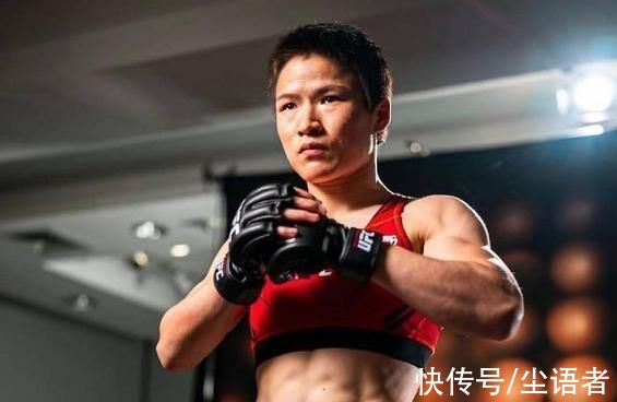 二番战|张伟丽失利是因体能不足？尴尬，罗斯说出她失败的原因并表示不解