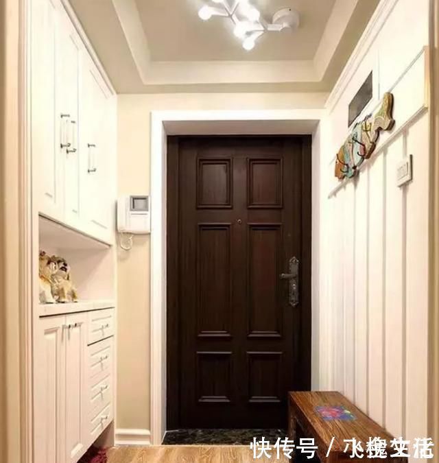 实用|等我有房了玄关一定这样设计,能放鞋、挂衣服,当隔断,漂亮实用