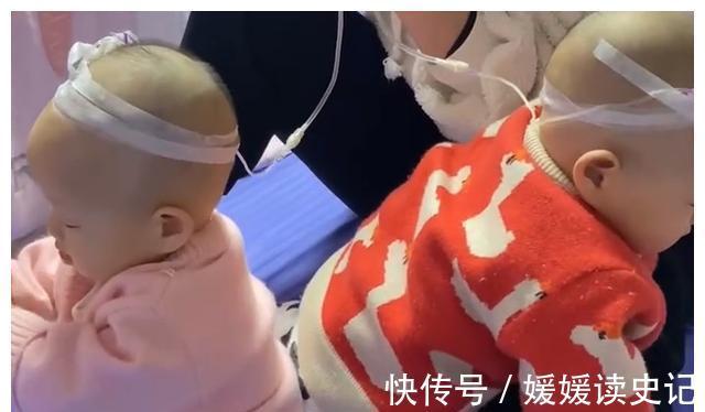 住院|四川3胞胎住院输液闹腾,爸妈提着输液管一脸无奈:跟放牛一样