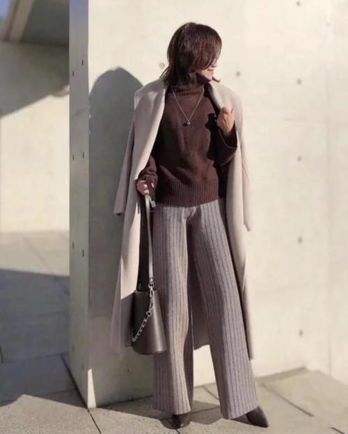 五十岁女人早春穿什么衣服？