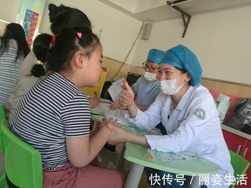 长个|这个月是孩子长个的“黄金期”,家长若把握住了,不愁娃长不高!