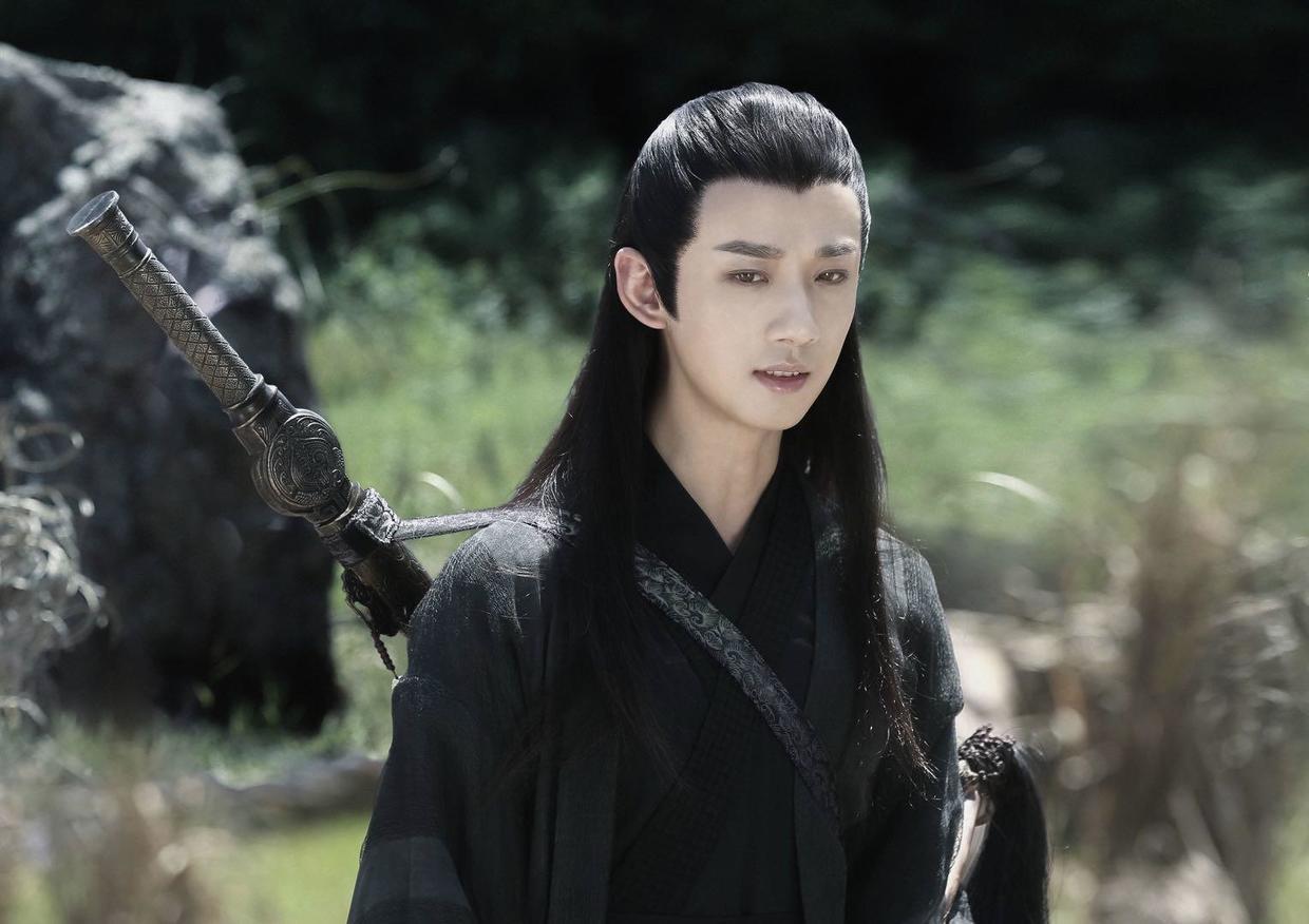 严凤楼|和尚、蛇、天子、朝臣……那些精彩的精怪仙侠故事