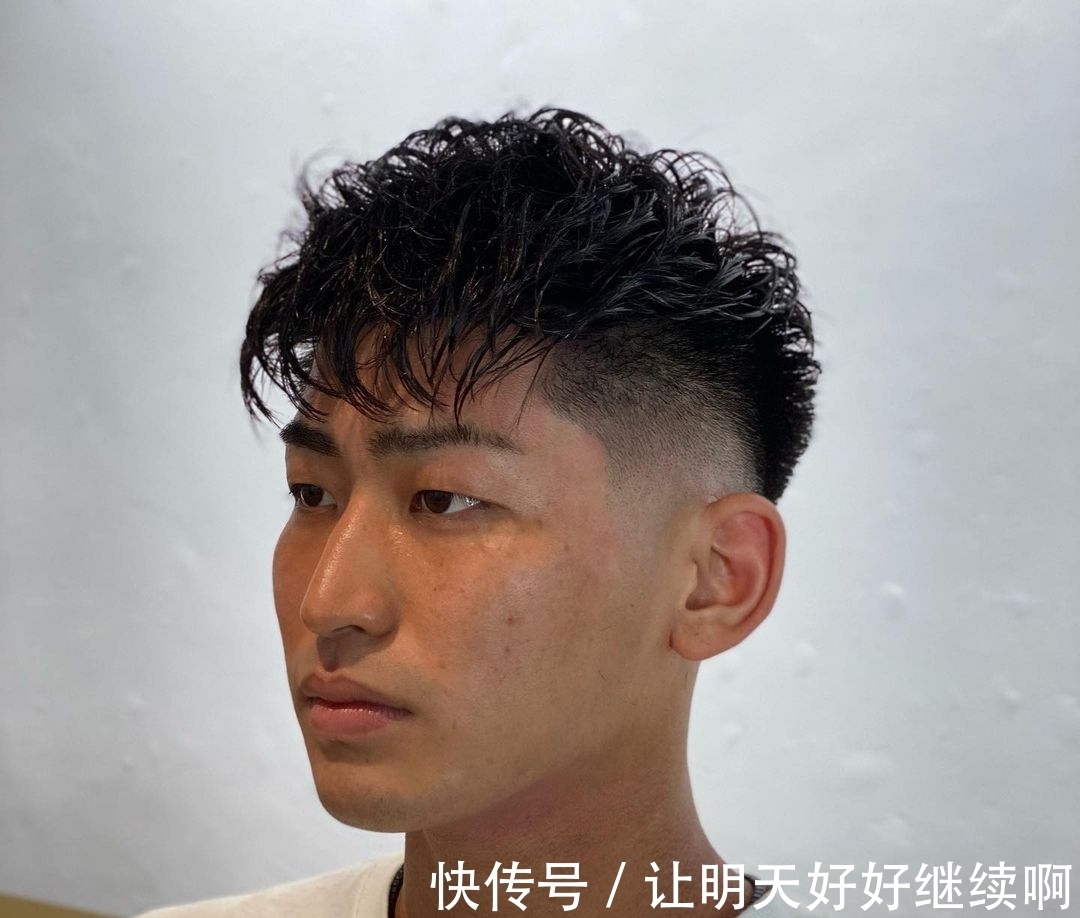头顶|男发想帅别乱剪，有这20多款就够了，精神时尚很有型