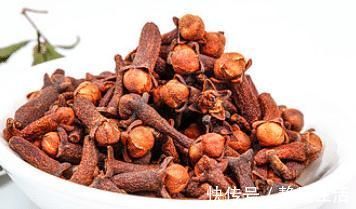 卤牛肉时，最忌放这3样香料，否则毁了一锅肉，味道发苦，很难吃