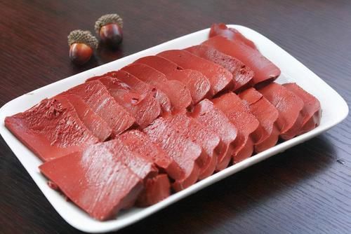 血液|经常吃猪血,究竟是有益还是有害?现在告诉你答案