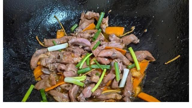 低脂|去买肉,会吃的人经常买这块肉,比瘦肉好吃还不塞牙,低脂又营养