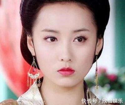 她是刘诗诗同学，被大家称作氧气美女，闪婚东华上仙被宠上天