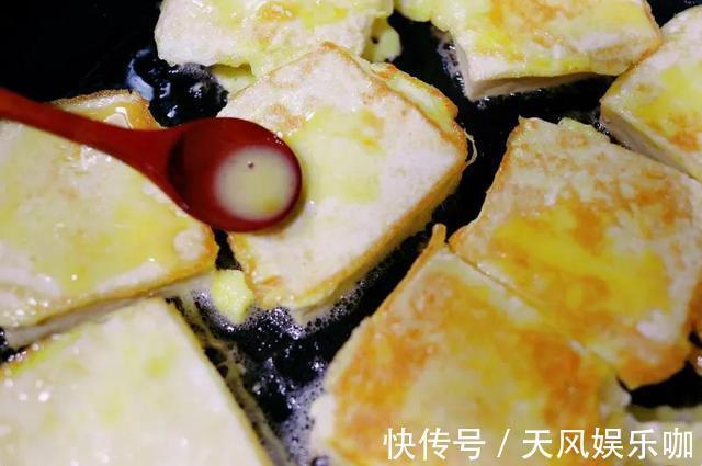 碎块|煎豆腐，不要直接下锅煎，多加1步，就算嫩豆腐也不碎块，不粘锅