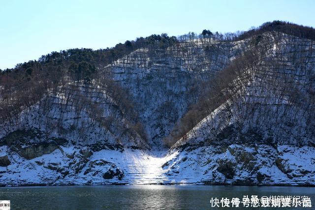 人家|鸭绿江畔村子仅1户人家，雪山上放牛，冬天上山砍柴