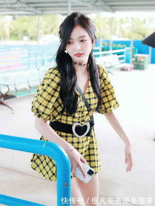 过时|丸子头早就过时了,今年最流行的是“公主辫”,优雅气质全靠它