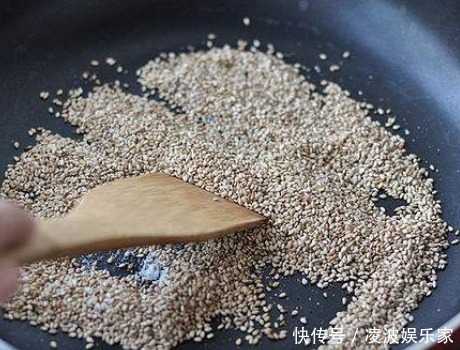  芝麻|快过年了，手把手教你炸年货，简单易上手，越吃越香，学会多备些