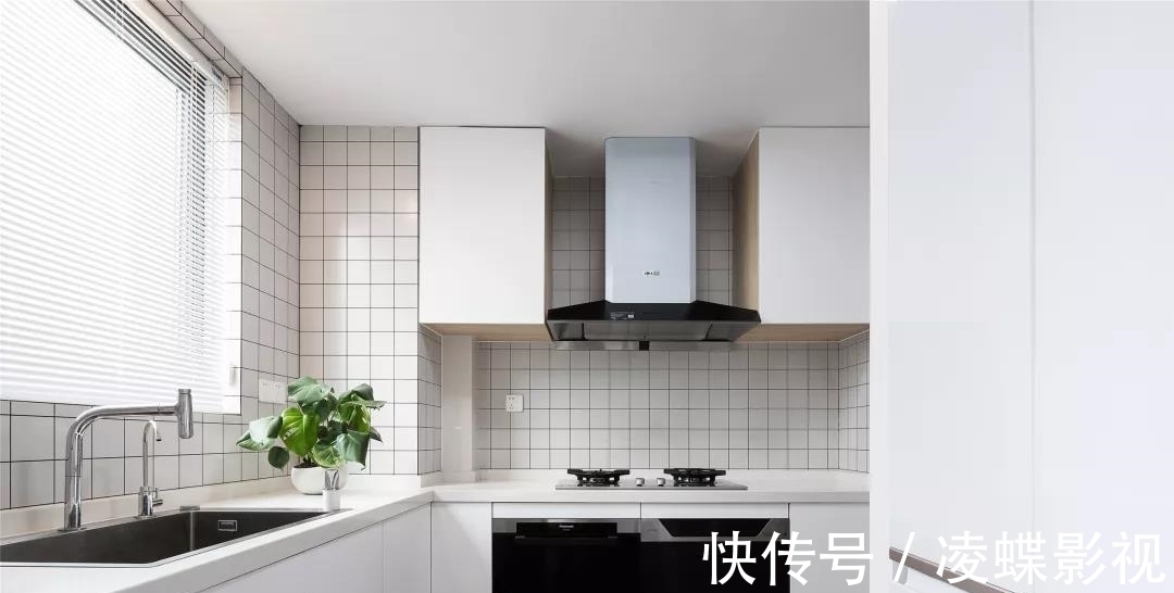 新家|50岁中年教师征求儿女意见,装出原木风新家,引无数年轻人点赞!